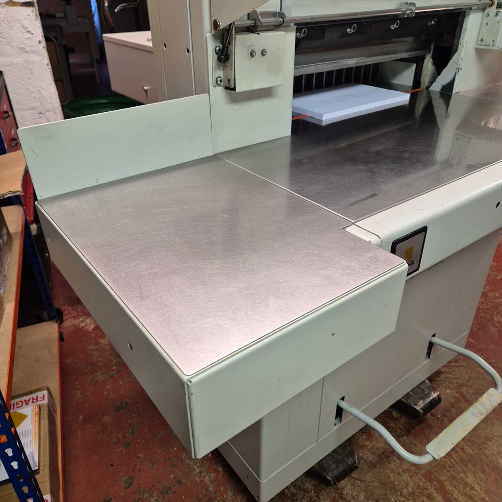 Used / Pre-owned EBA 550 Guillotine