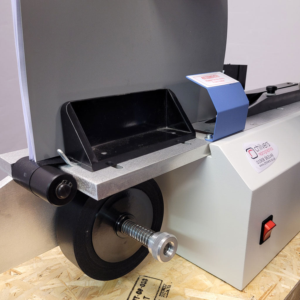 Soyuz-OMM Spine Tape Machine