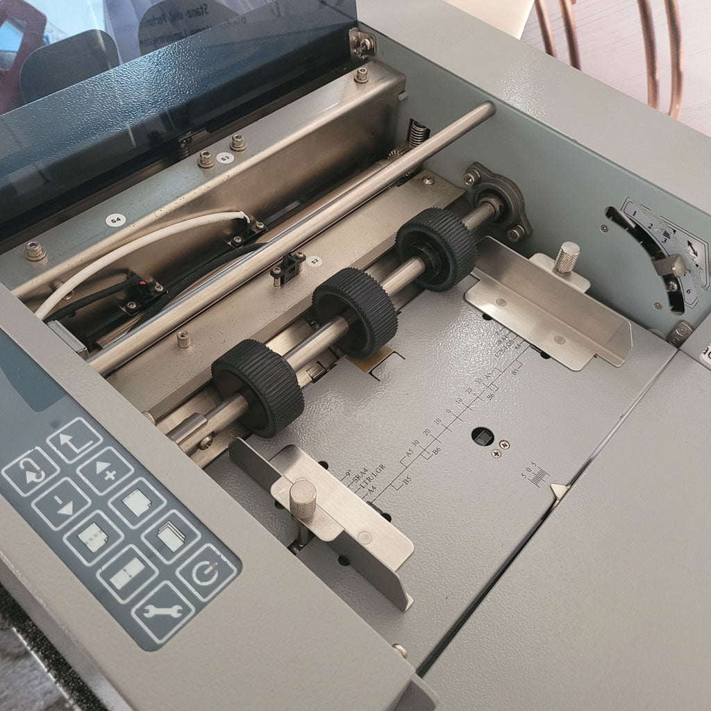 Used / Pre-owned Ultracut 130 Business Card Cutter