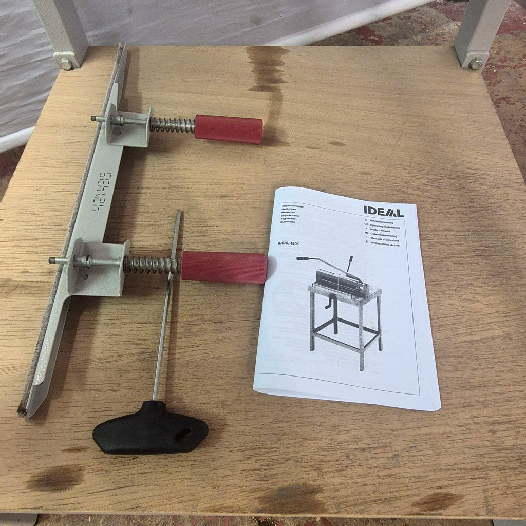 Used / Pre-owned Ideal 4205 Guillotine