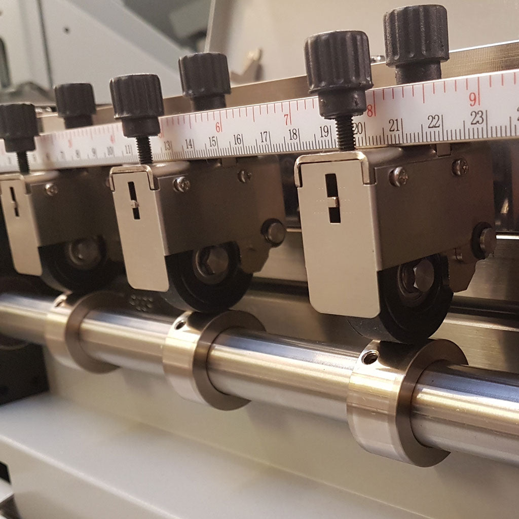 Magnum MC-35A Creaser / Perforator with Air Feed