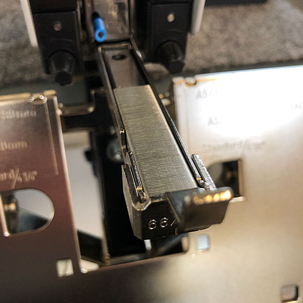 Rapid 106 Electric Stapler including 10,000 FREE Staples